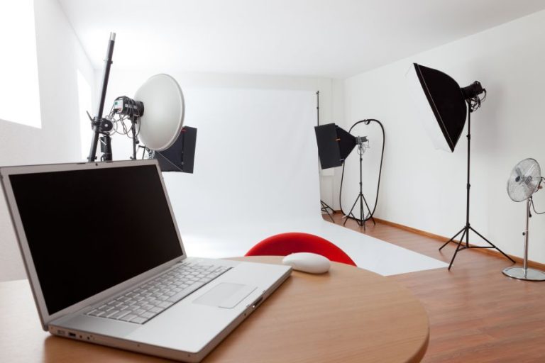 Should I Open A Small Photography Studio In A Business District Outside